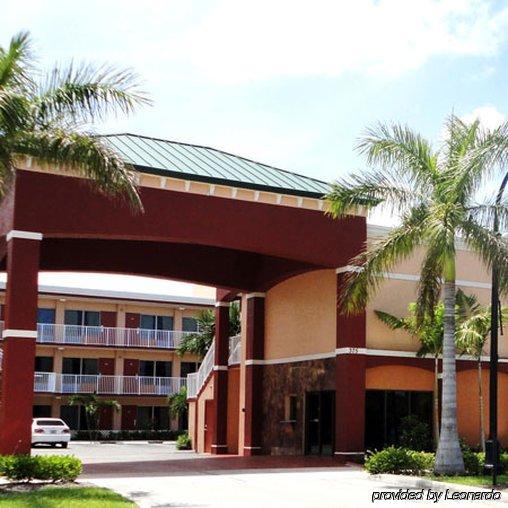 Plantation Inn Hotel And Lounge Bagian luar foto